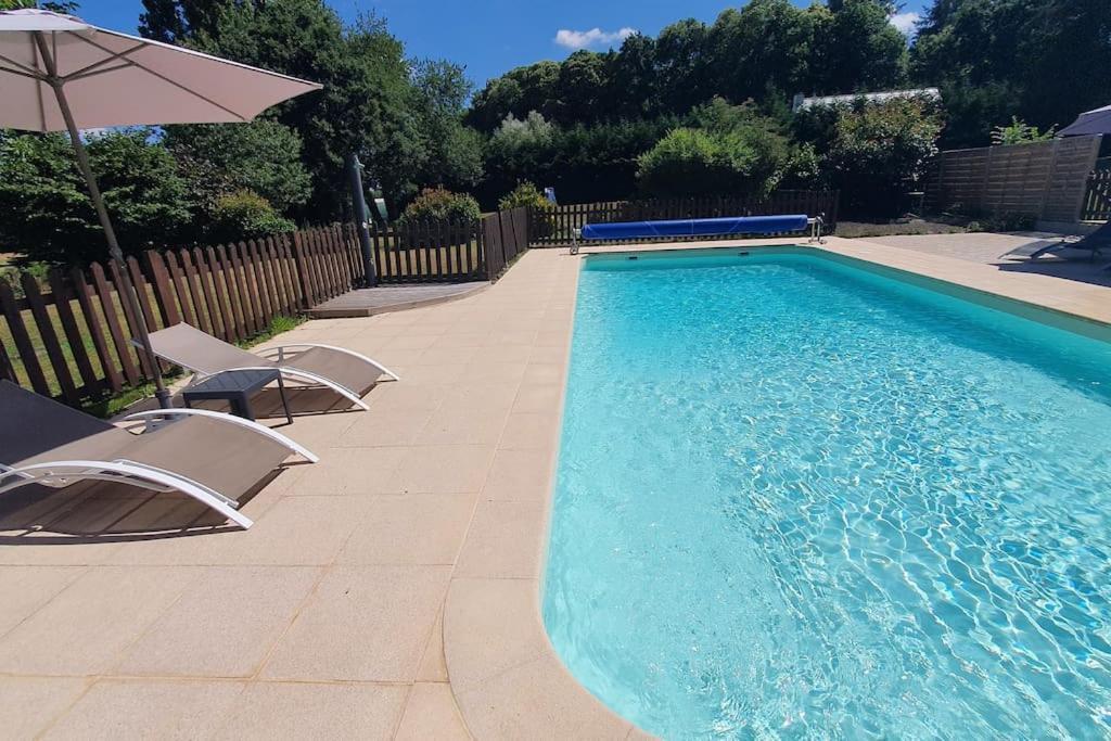Studio Nid Cosy Avec Piscine Bonnemain Exterior photo